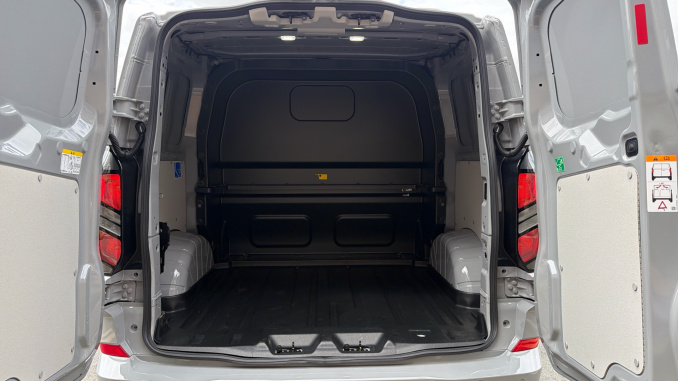 Ford Transit Custom 320 L1 Petrol Fwd 2.5 PHEV 232ps H1 Double Cab Van Limited Auto - Image 12